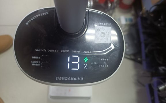 小米吸水吸尘器不充电使用不了拆解评测